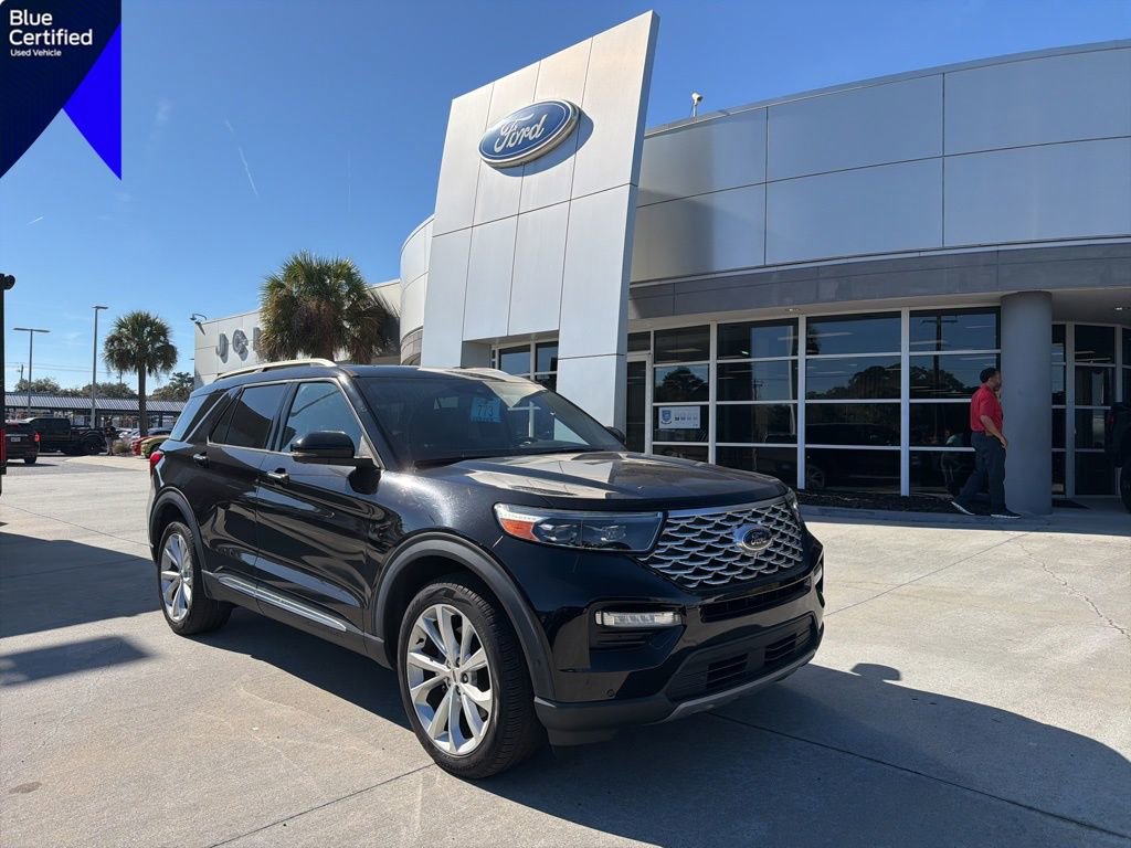 Certified 2022 Ford Explorer Platinum w/ Technology Package