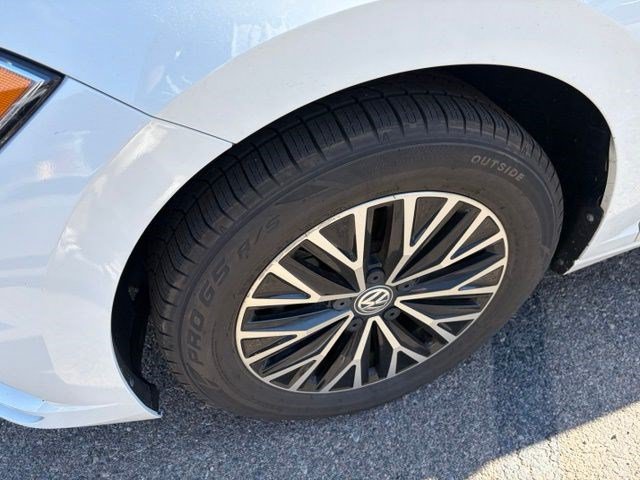 Used 2019 Volkswagen Jetta SEL FWD image 11