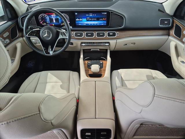 Used 2025 Mercedes-Benz GLE 450e 4MATIC image 19