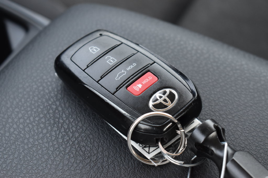 Used 2025 Toyota Camry LE FWD image 36