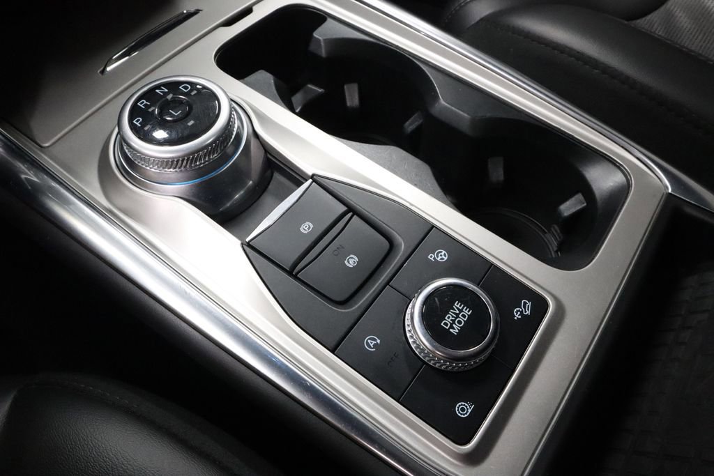 Certified 2022 Ford Explorer Platinum w/ Equipment Group 601A image 36