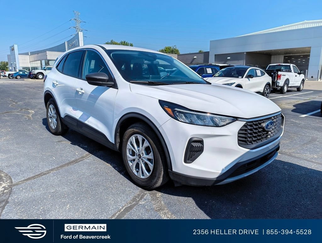 Certified 2024 Ford Escape Active w/ Cold Weather Package FWD image 2