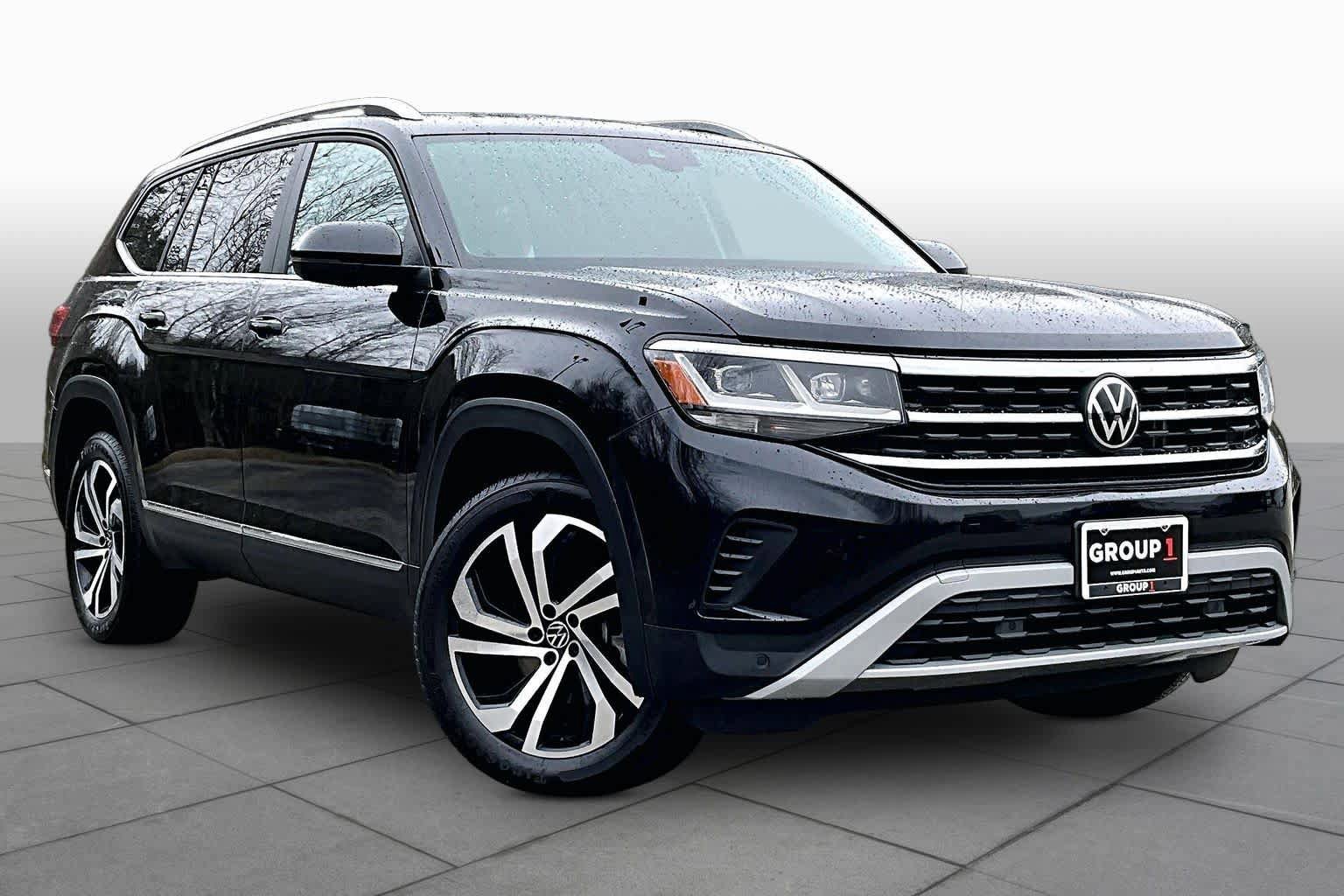Used 2023 Volkswagen Atlas SEL AWD/4WD image 3
