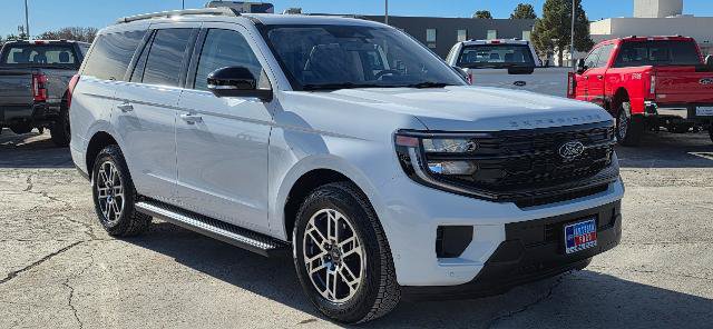 Certified 2025 Ford Expedition Active AWD/4WD image 6