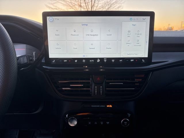 Certified 2025 Ford Escape ST-Line w/ Tech Pack #1 image 15