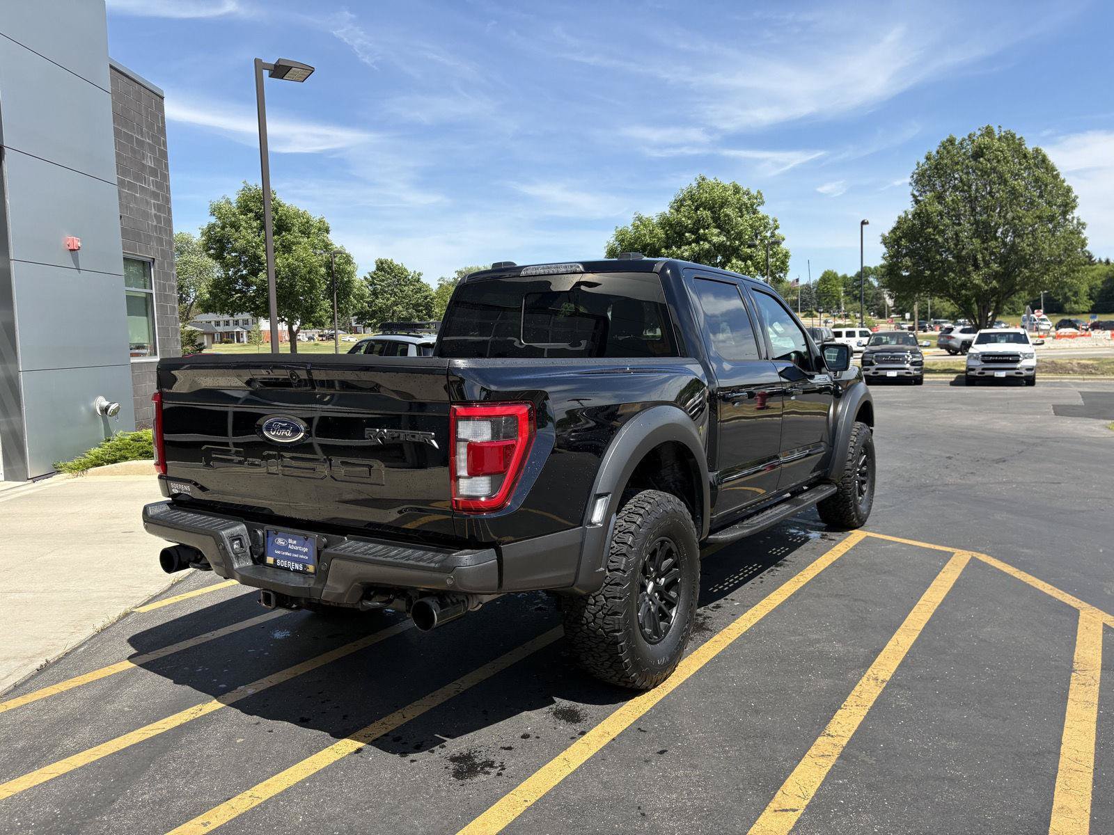 Certified 2022 Ford F150 Raptor w/ Torsen Package AWD/4WD image 6