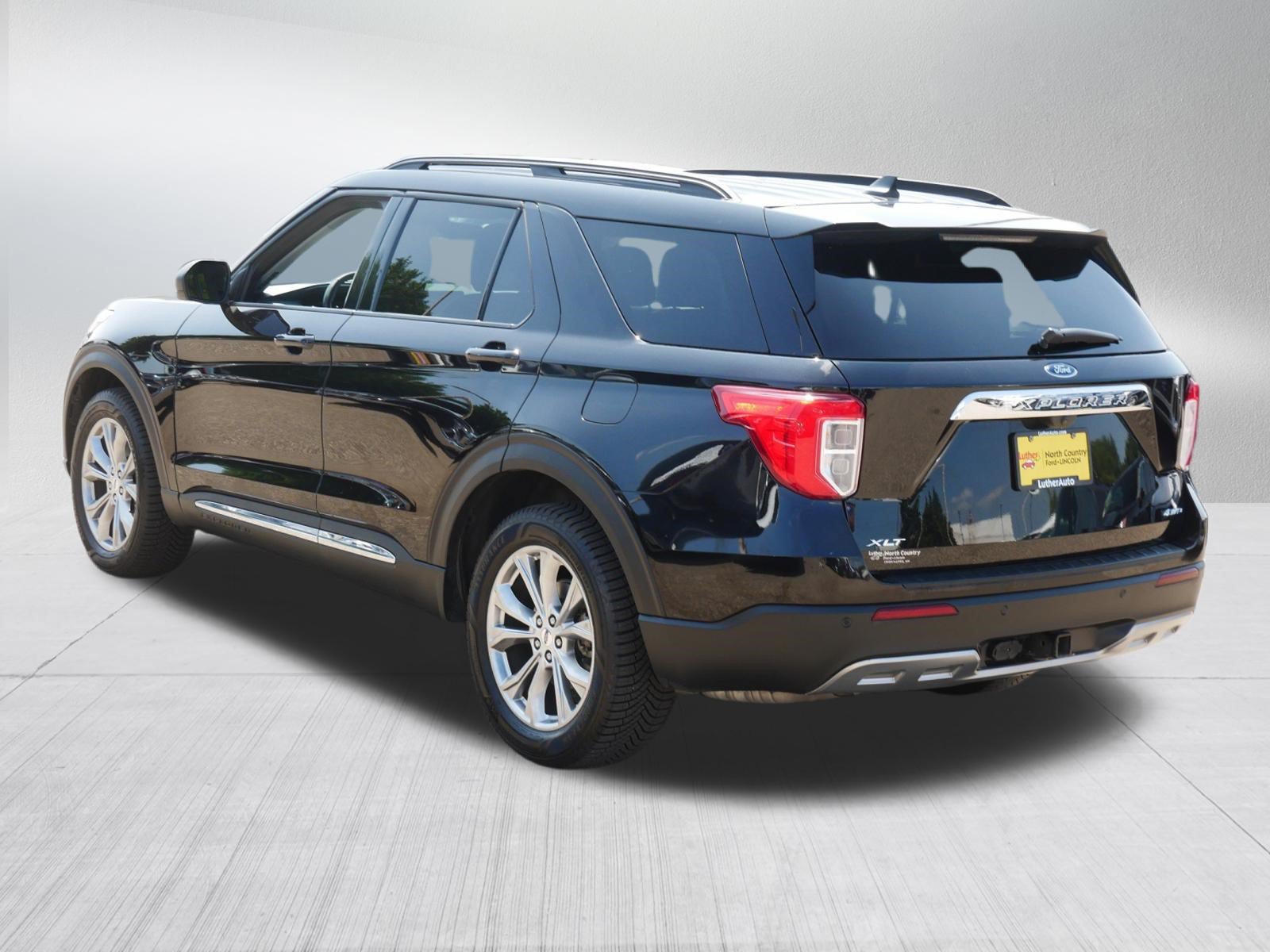 Certified 2023 Ford Explorer XLT w/ Equipment Group 202A AWD/4WD image 5