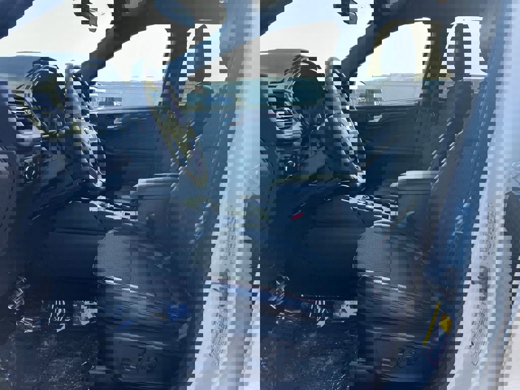 Certified 2023 Ford Escape ST-Line w/ Tech Pack #1 image 16