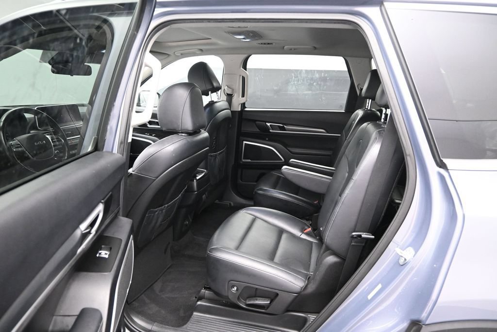 Used 2022 Kia Telluride S AWD/4WD image 15
