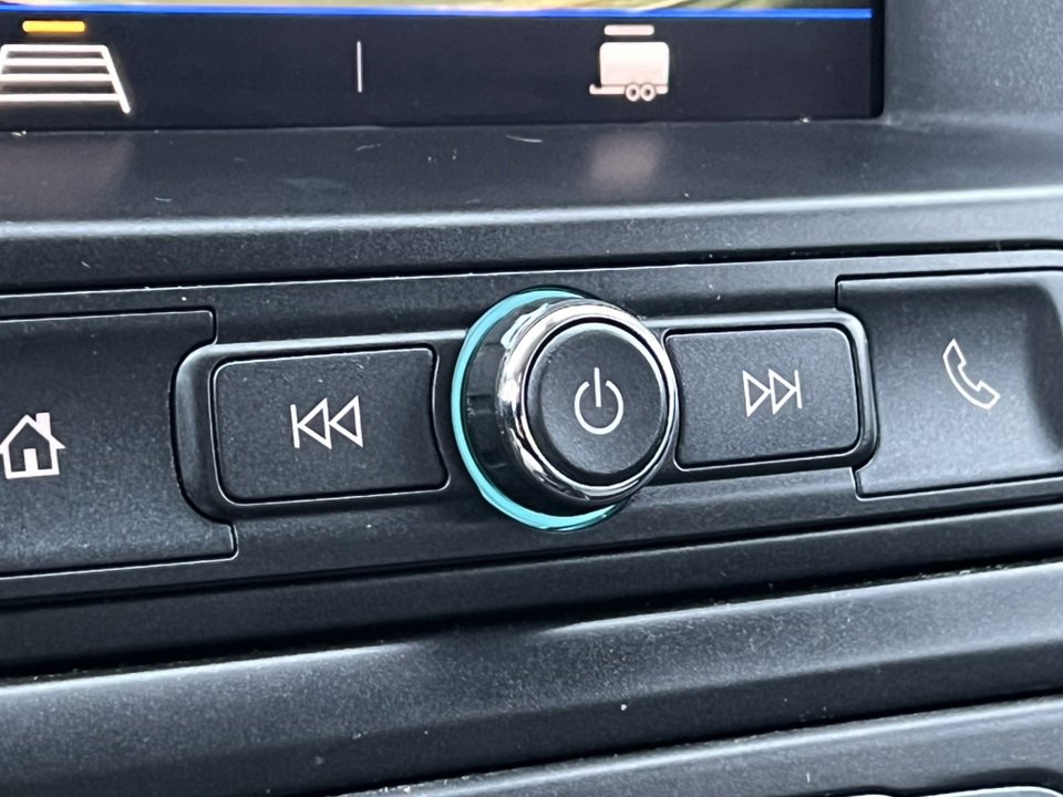 Used 2020 Chevrolet Colorado W/T w/ Custom Special Edition image 24