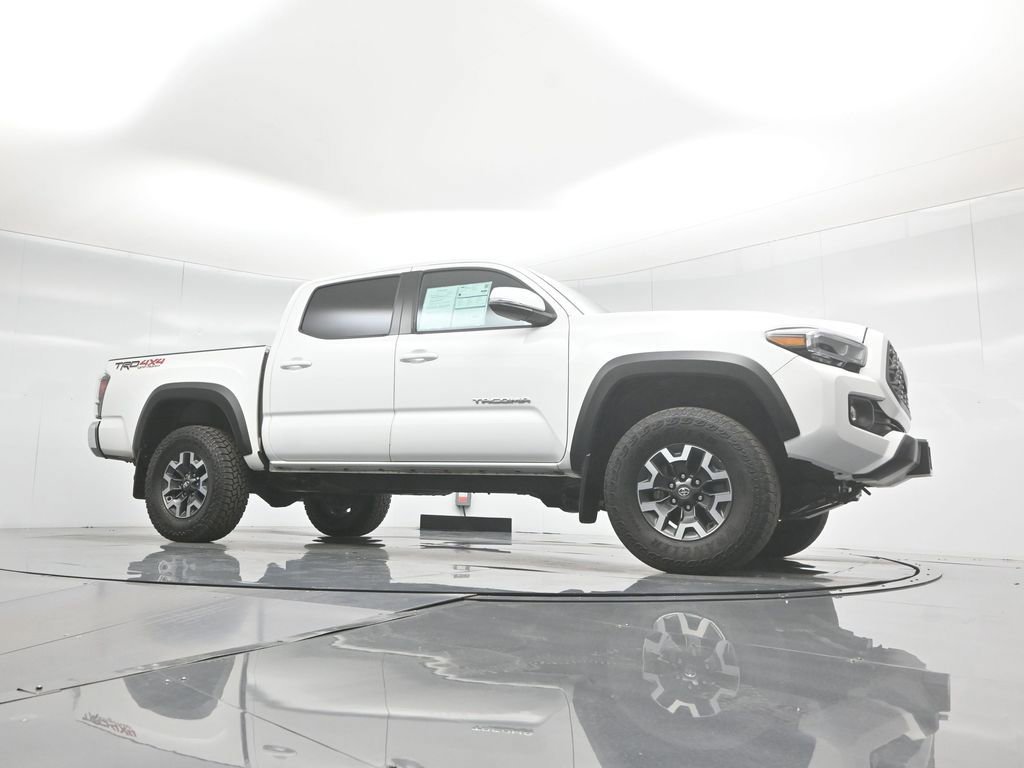 Used 2023 Toyota Tacoma TRD Off-Road image 7