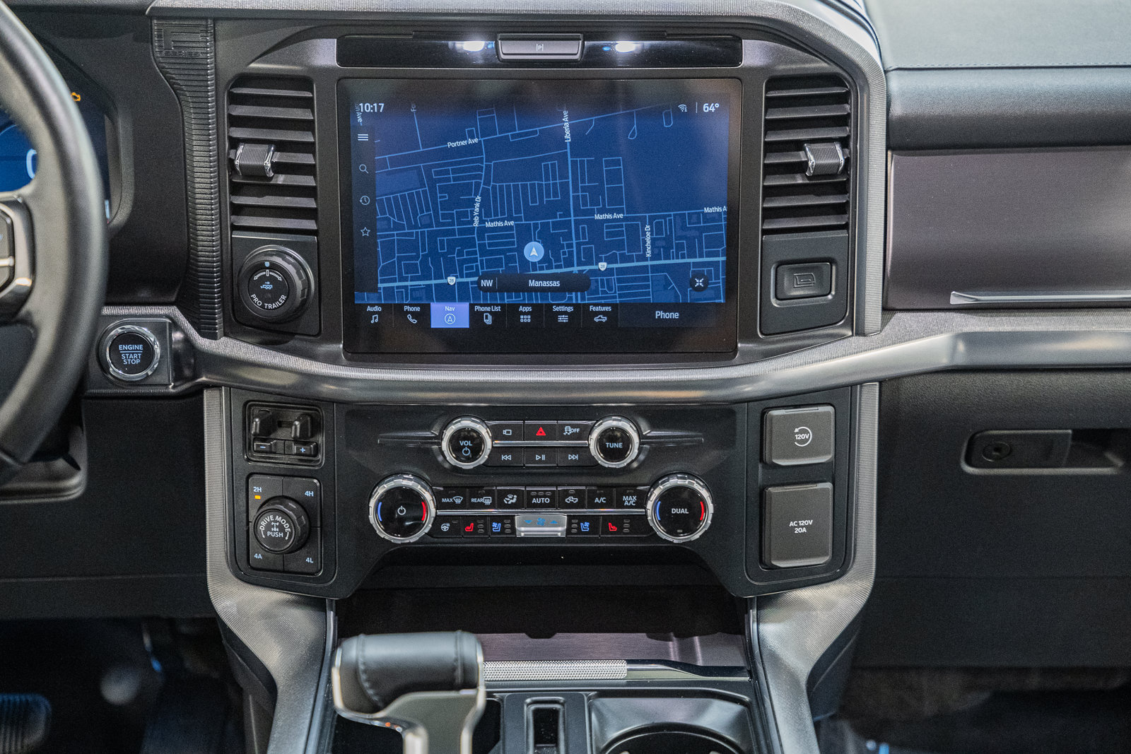 Certified 2025 Ford F150 Platinum AWD/4WD image 19