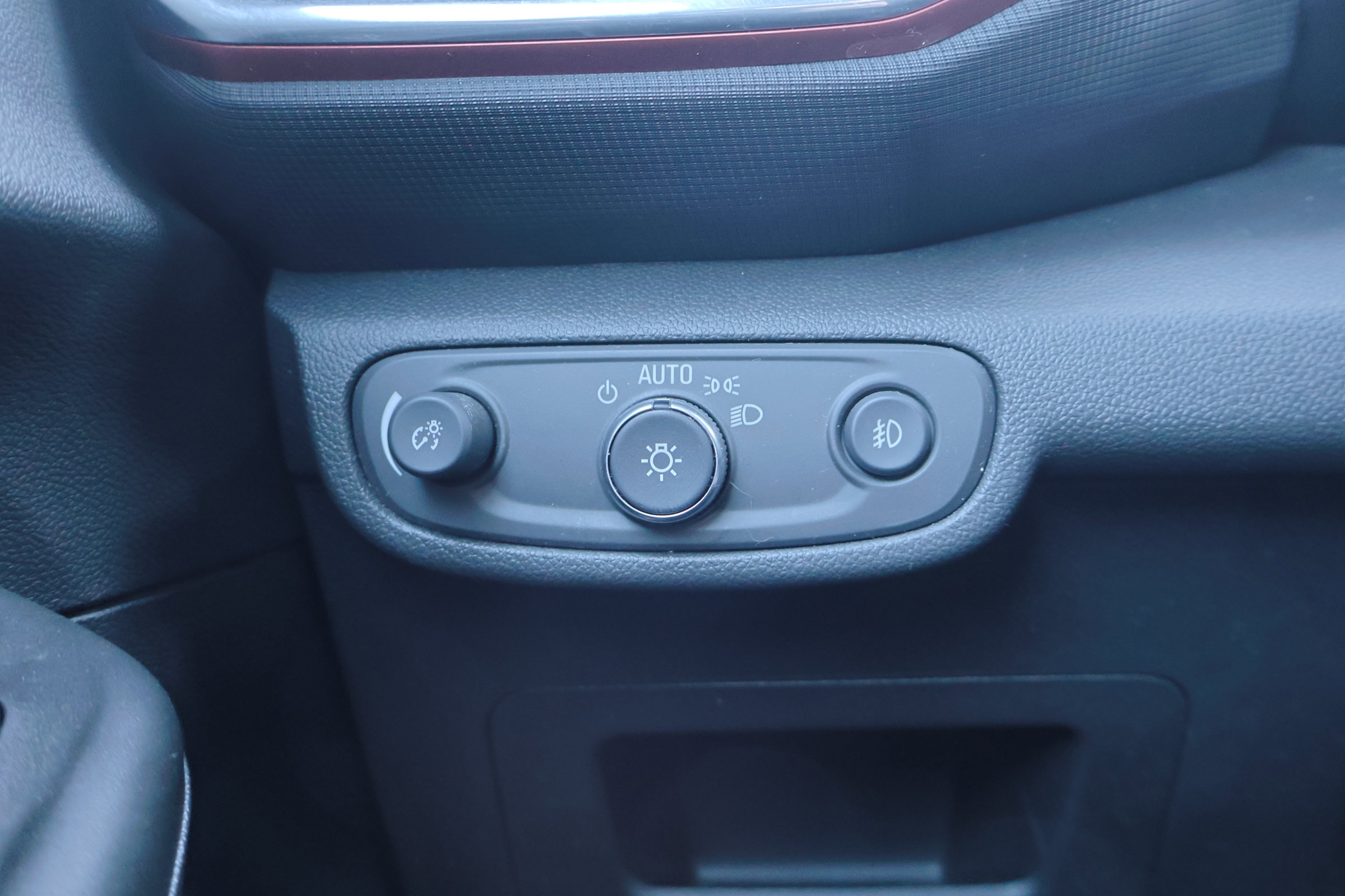 Used 2022 Chevrolet TrailBlazer RS w/ Sun and Liftgate Package image 31