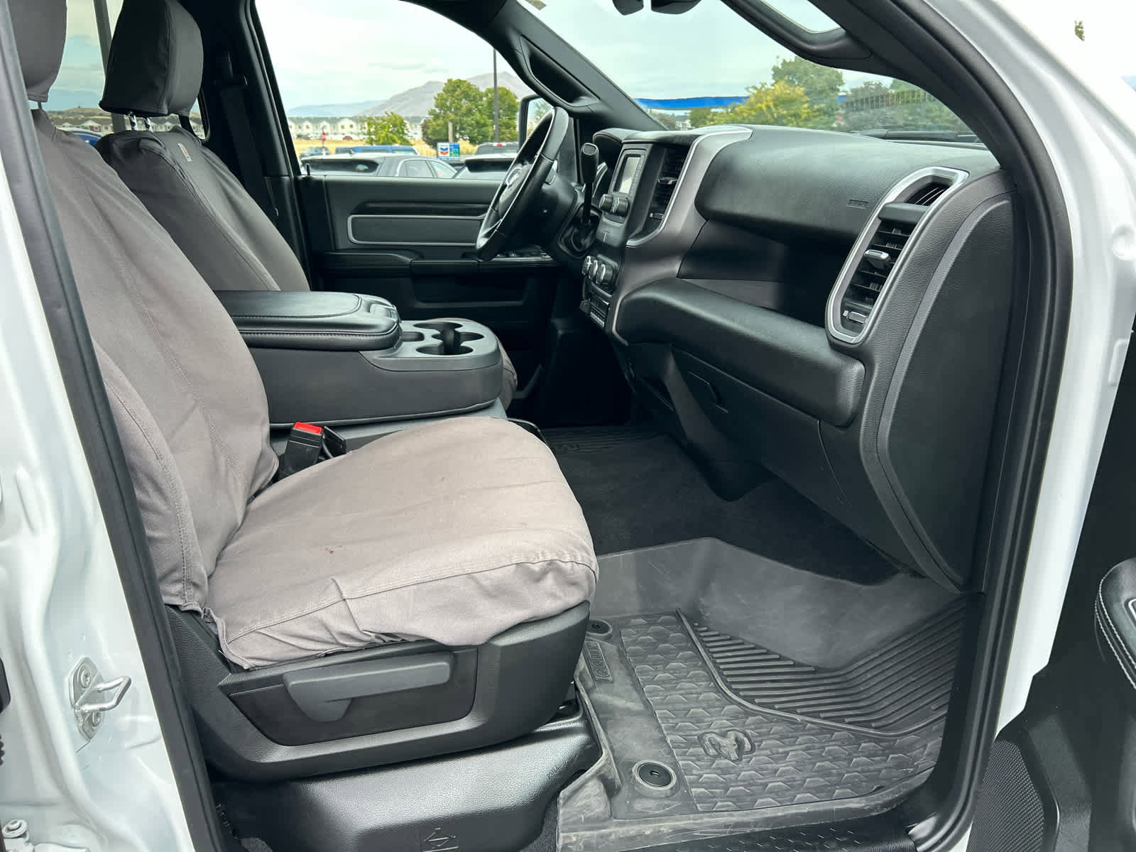 Used 2023 RAM 3500 Big Horn image 18