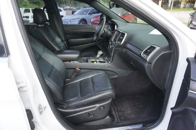 Used 2018 Jeep Grand Cherokee Limited RWD image 3