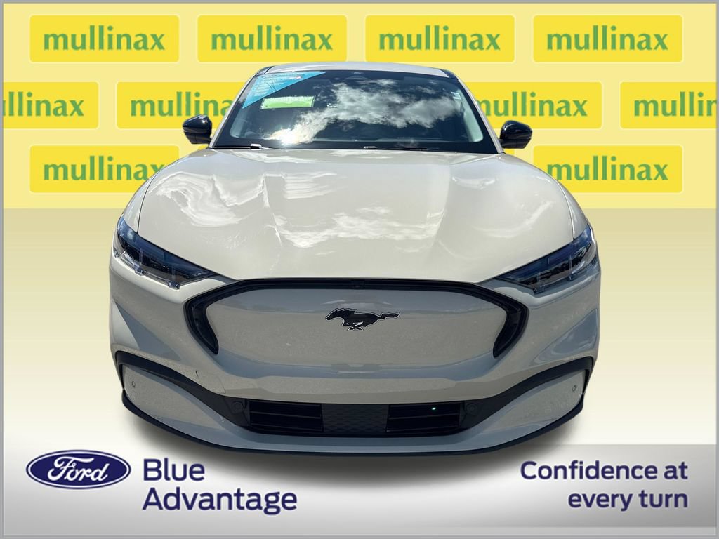 Certified 2025 Ford Mustang Mach-E Premium RWD image 11