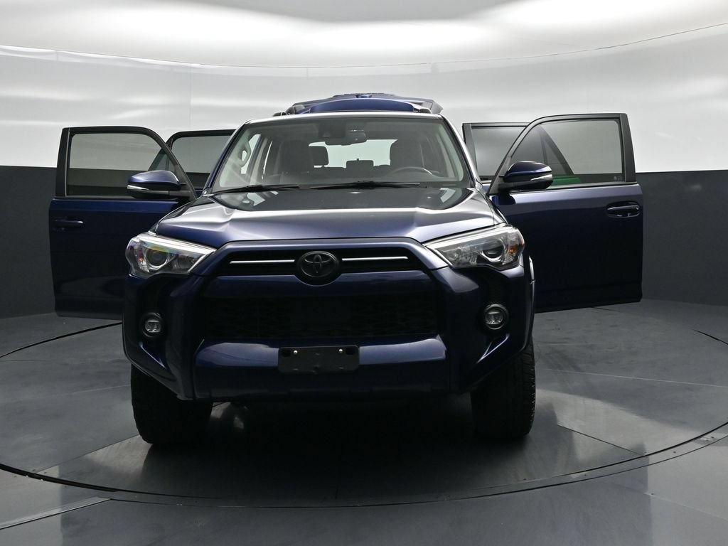 Used 2023 Toyota 4Runner SR5 Premium w/ Moonroof Package RWD image 33