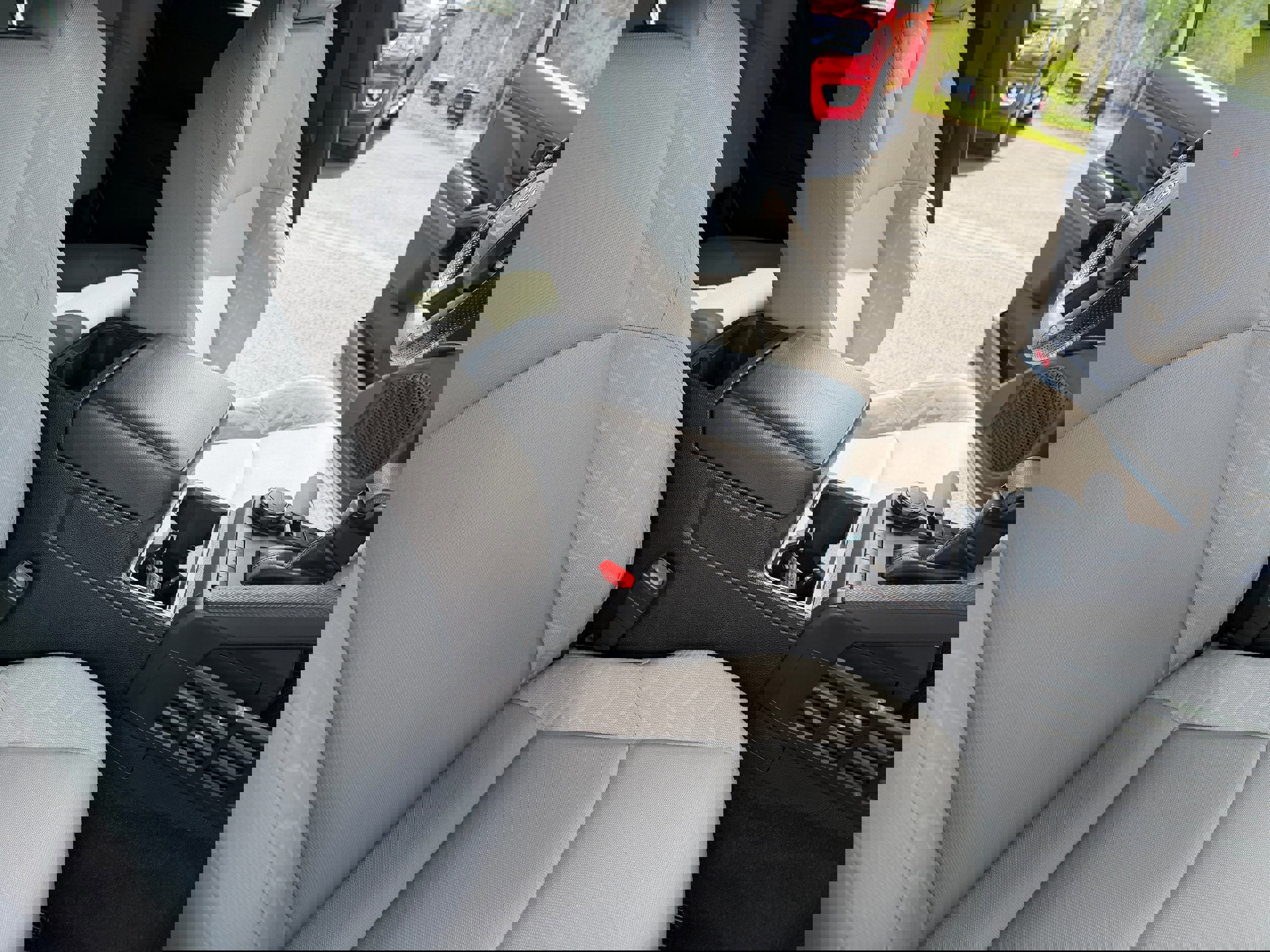 Used 2025 Toyota Tacoma SR5 image 23