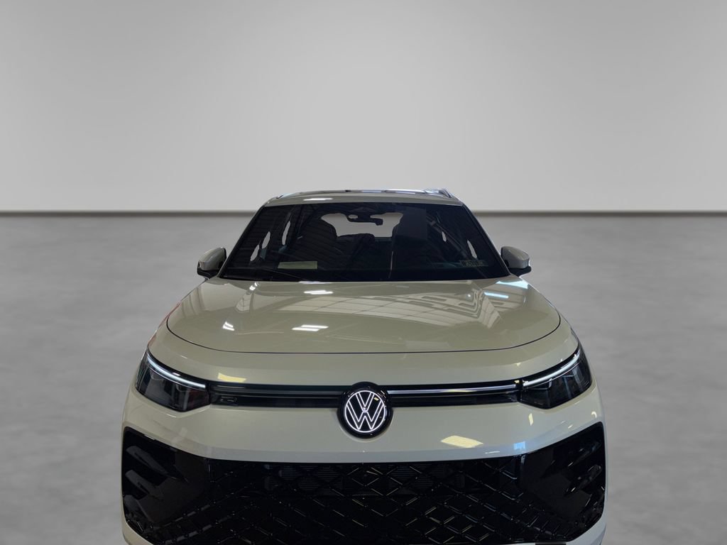 Used 2026 Volkswagen Tiguan SEL R-Line AWD/4WD image 14