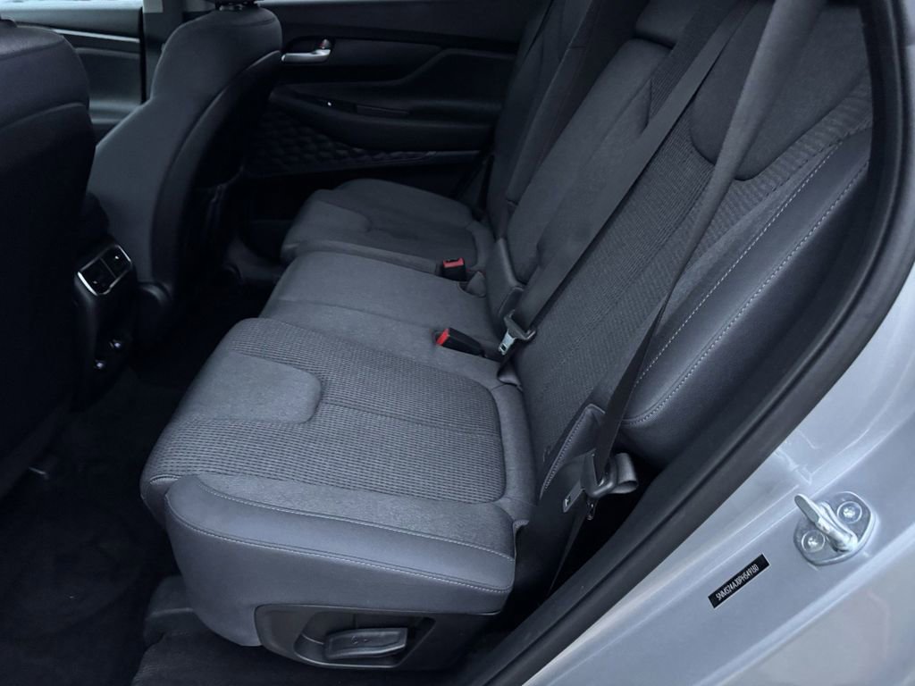 Used 2023 Hyundai Santa Fe SEL image 7