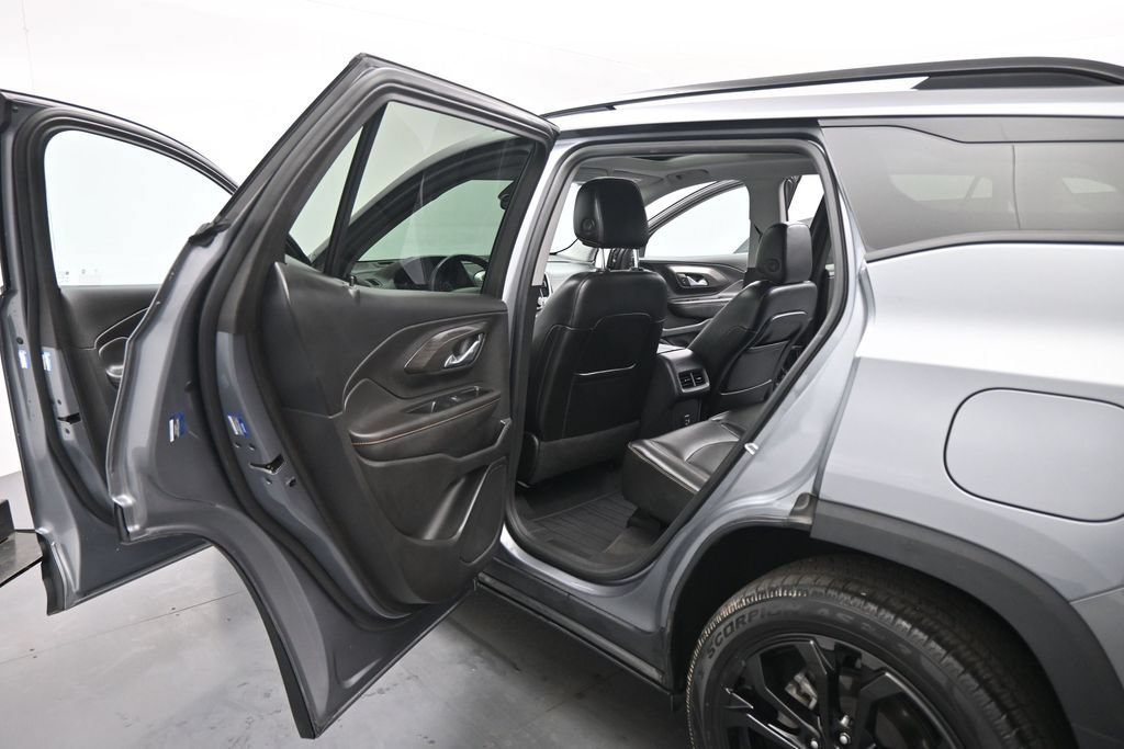 Used 2020 GMC Terrain SLT w/ Preferred Package FWD image 18