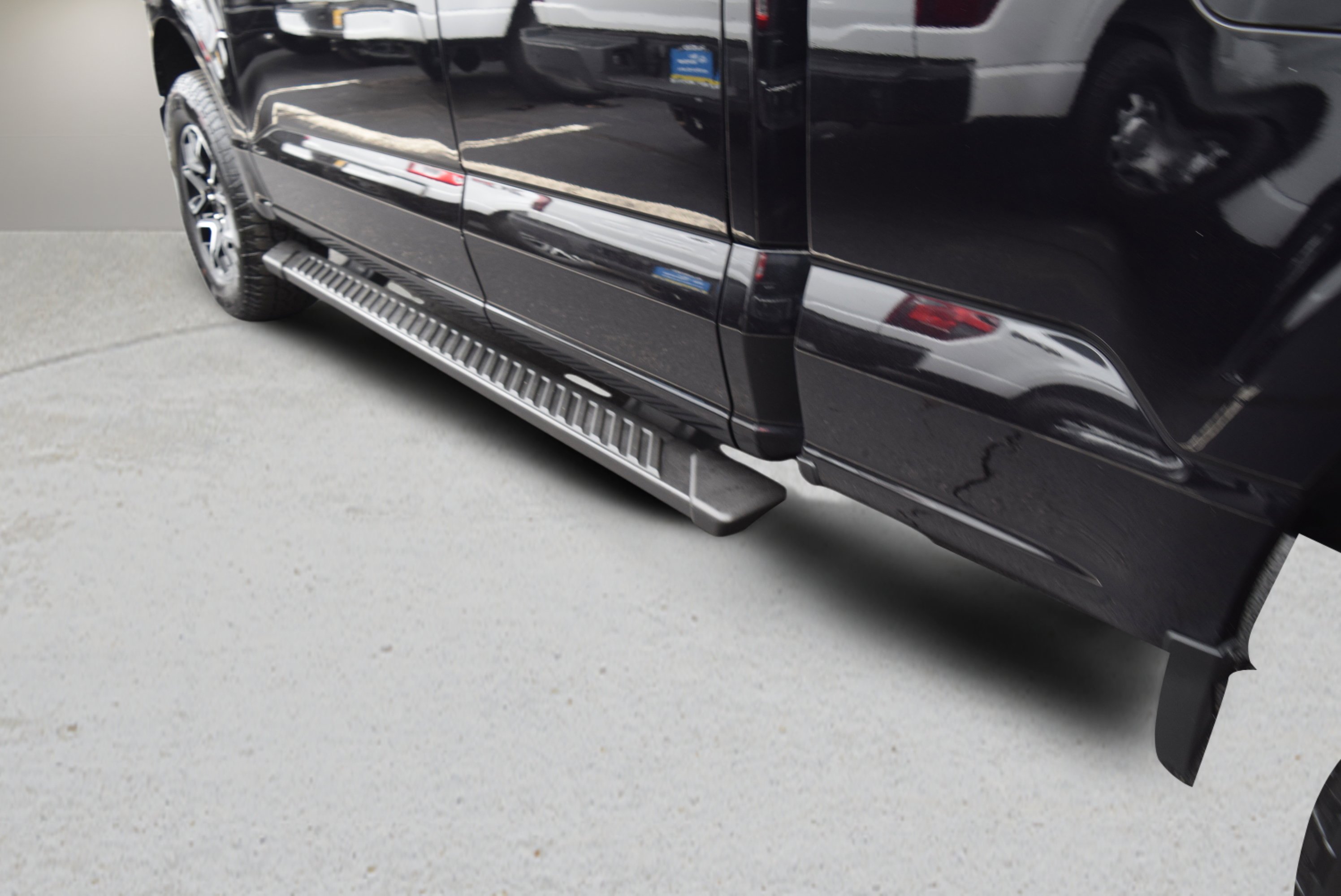 Certified 2023 Ford F150 XLT w/ Equipment Group 302A High image 7