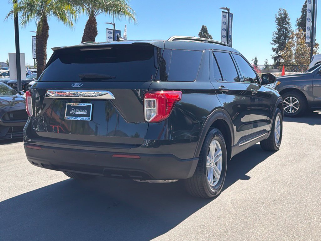 Certified 2023 Ford Explorer XLT RWD image 12