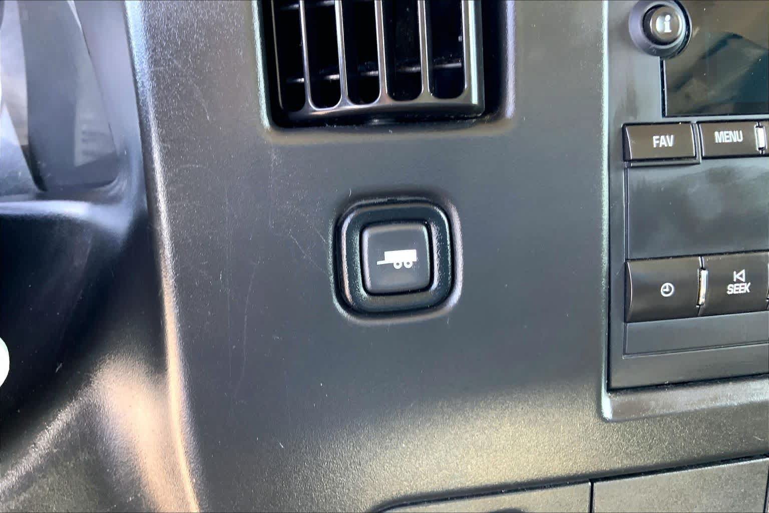 Used 2019 Chevrolet Express 2500 Extended RWD image 28