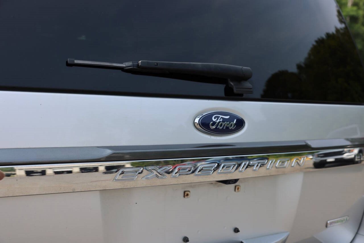 Certified 2017 Ford Expedition EL Limited w/ Equipment Group 301A image 39