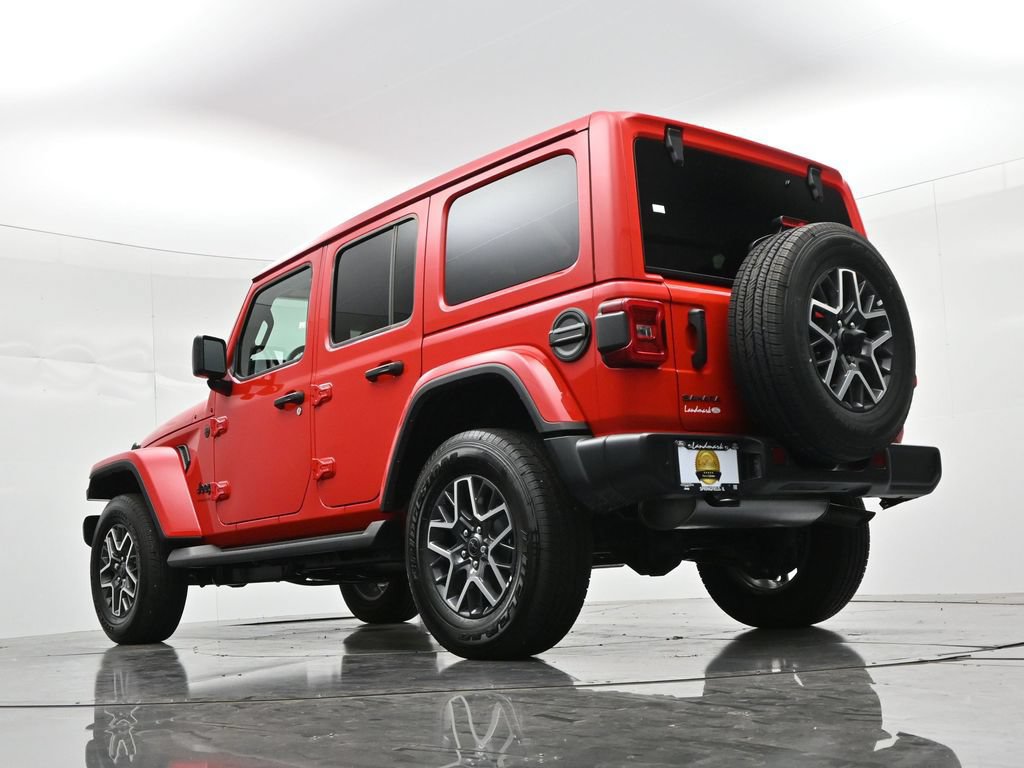 Used 2026 Jeep Wrangler Unlimited Sahara AWD/4WD image 19