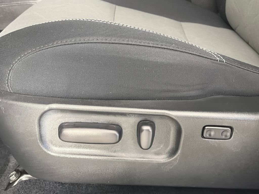 Used 2023 Toyota Tacoma TRD Off-Road AWD/4WD image 24