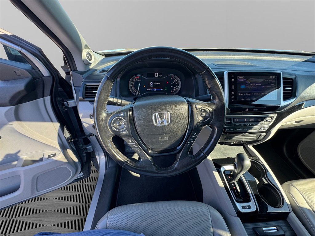 Used 2019 Honda Ridgeline RTL-E image 12