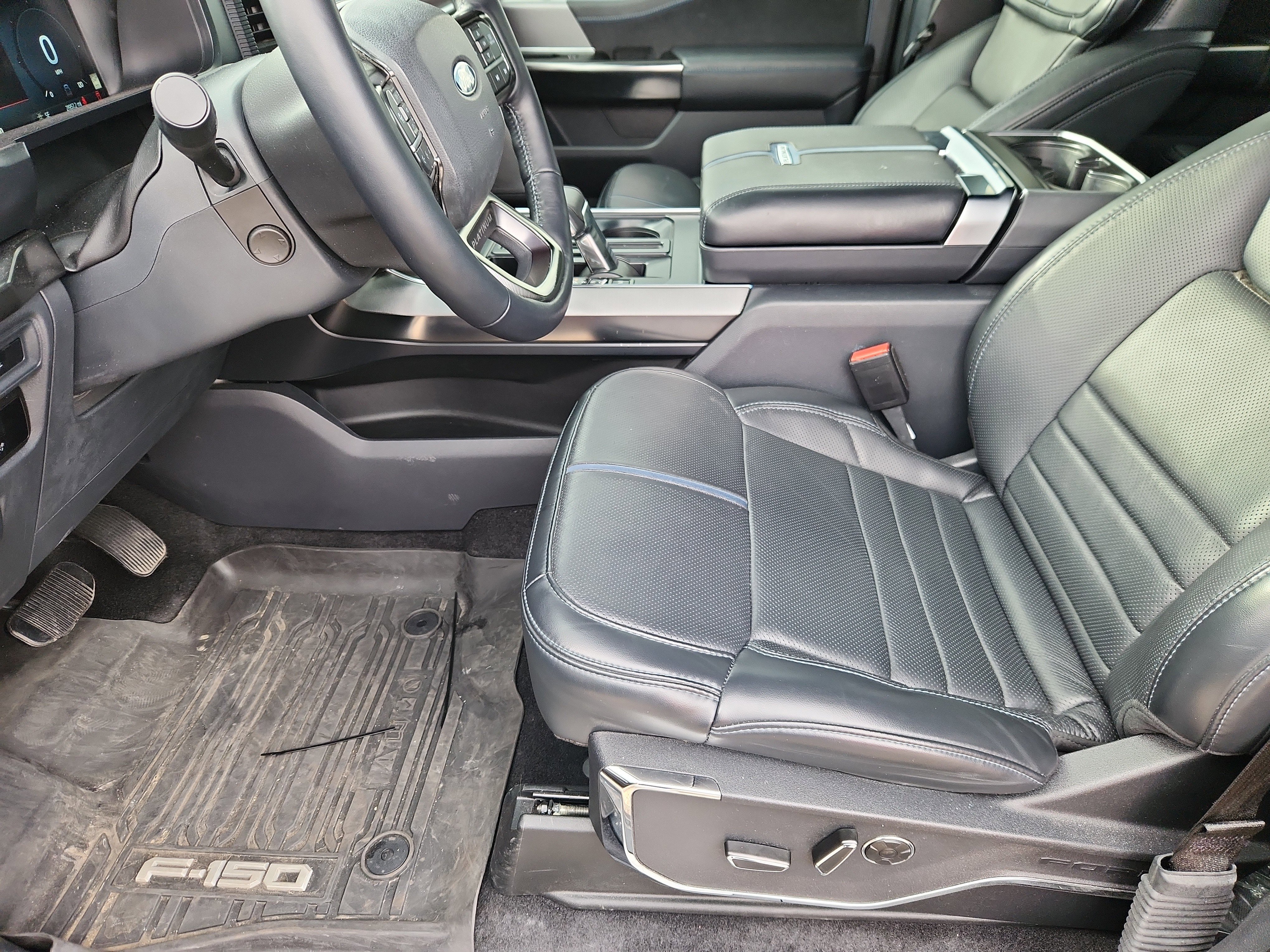 Certified 2024 Ford F150 Platinum w/ Equipment Group 702A High image 9