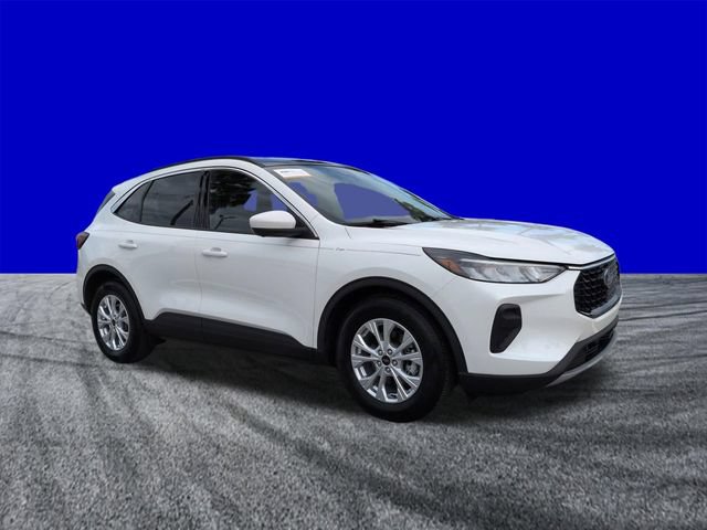 Certified 2023 Ford Escape Active w/ Tech Pack #2 FWD image 2