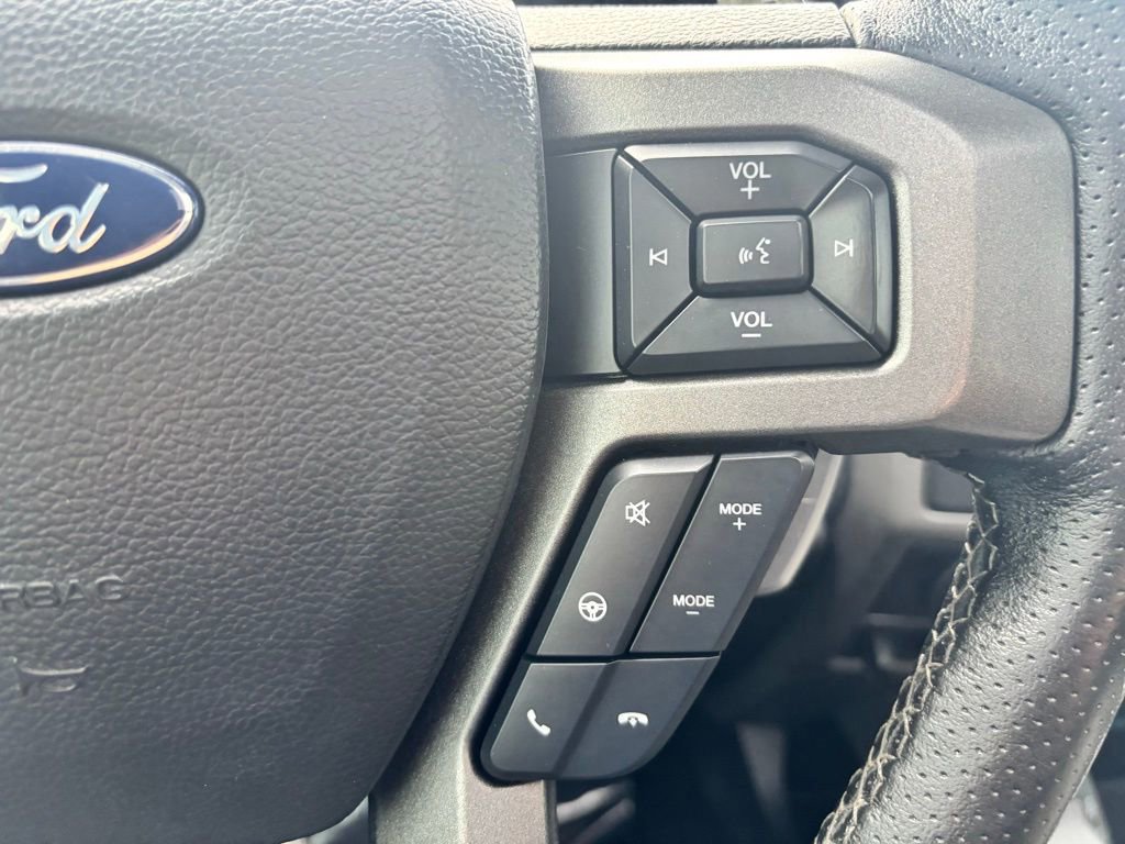 Certified 2020 Ford F150 Raptor w/ Equipment Group 802A Luxury image 32