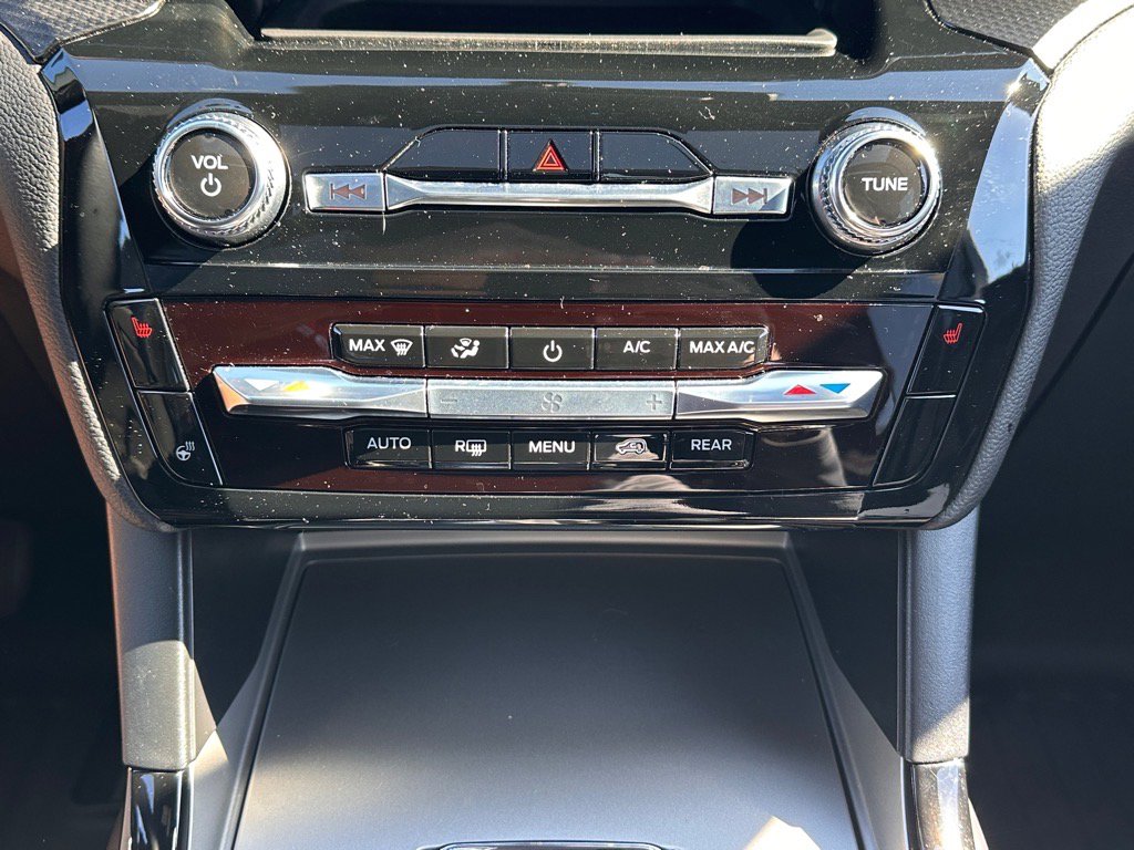 Certified 2024 Ford Explorer ST-Line w/ Class IV Trailer Tow Package image 24