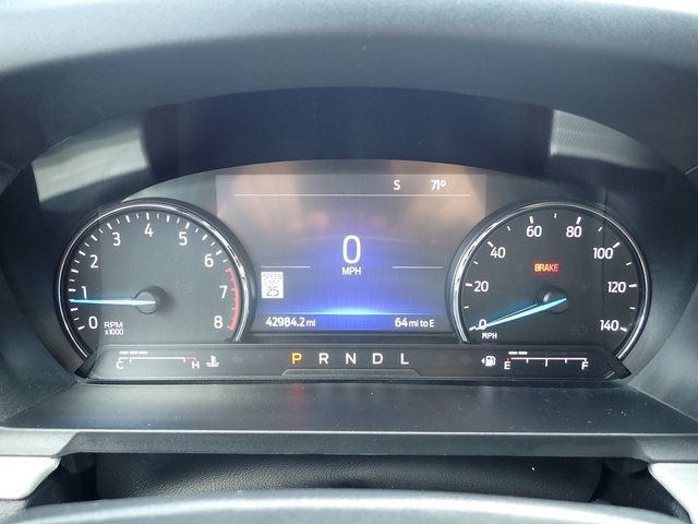 Certified 2022 Ford Explorer XLT w/ Equipment Group 202A AWD/4WD image 16