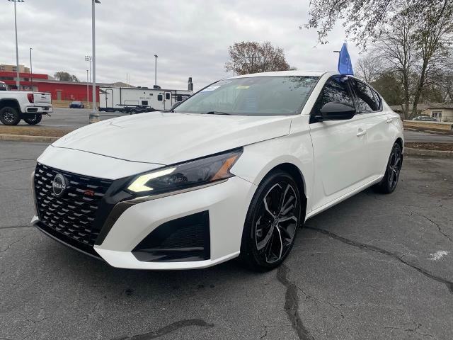 Used 2023 Nissan Altima 2.5 SR image 3