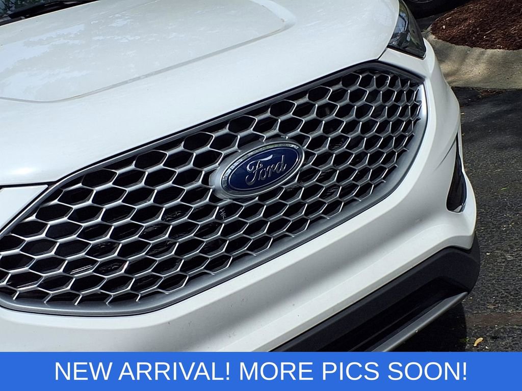 Certified 2023 Ford Edge SEL w/ Convenience Package AWD/4WD image 9