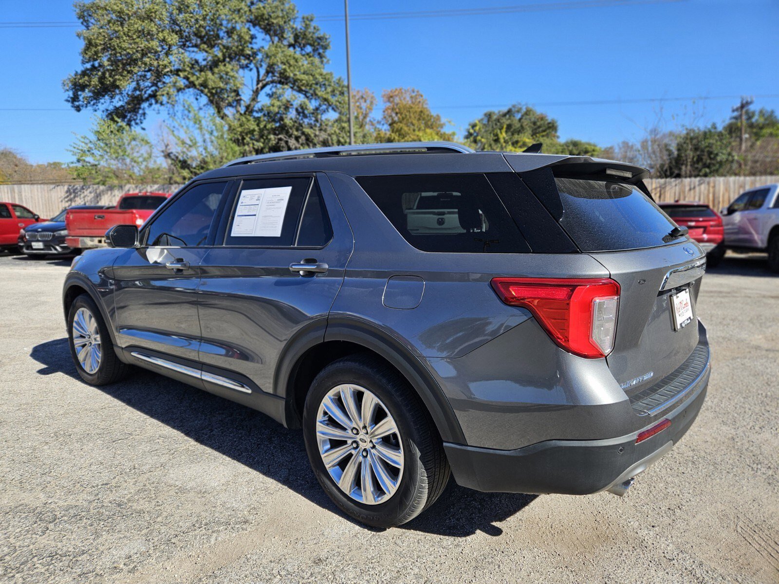 Certified 2022 Ford Explorer Limited w/ Limited Technology Package image 5