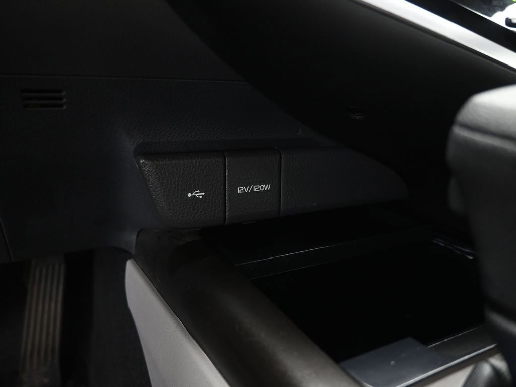 Used 2023 Toyota Camry LE image 42