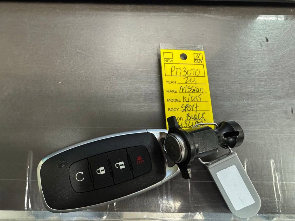 Used 2024 Nissan Kicks SR image 14