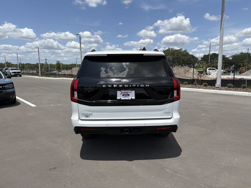 Certified 2025 Ford Expedition Max Active RWD image 5
