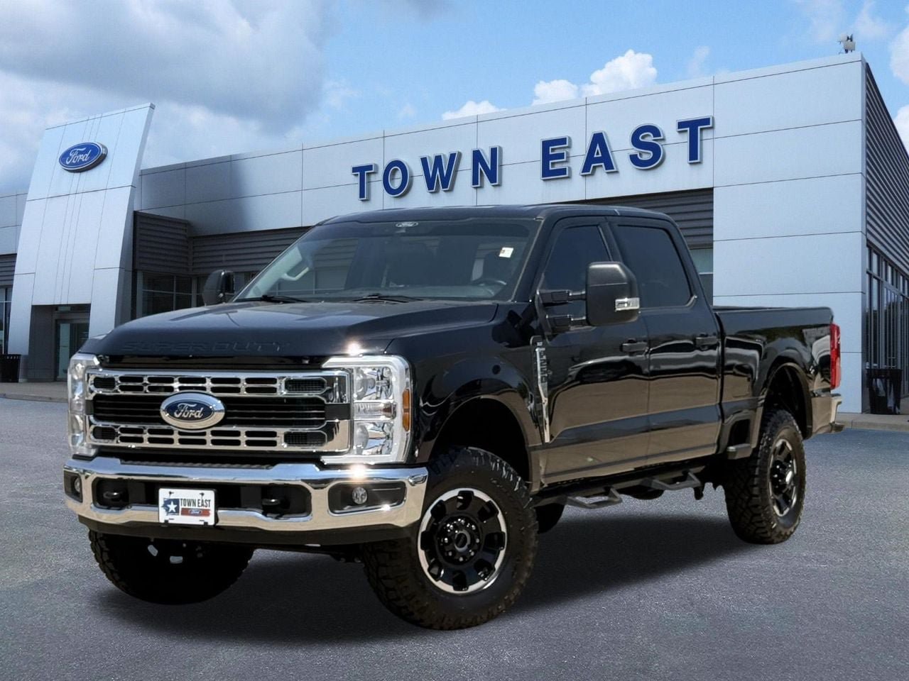 Certified 2025 Ford F250 XLT w/ Tremor Off-Road Package