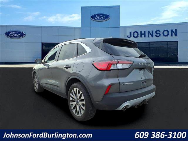 Certified 2022 Ford Escape Titanium w/ Class II Trailer Tow Package image 4