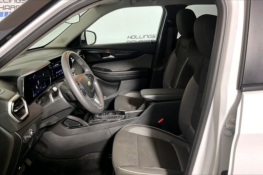 Used 2025 Chevrolet TrailBlazer LT FWD image 20