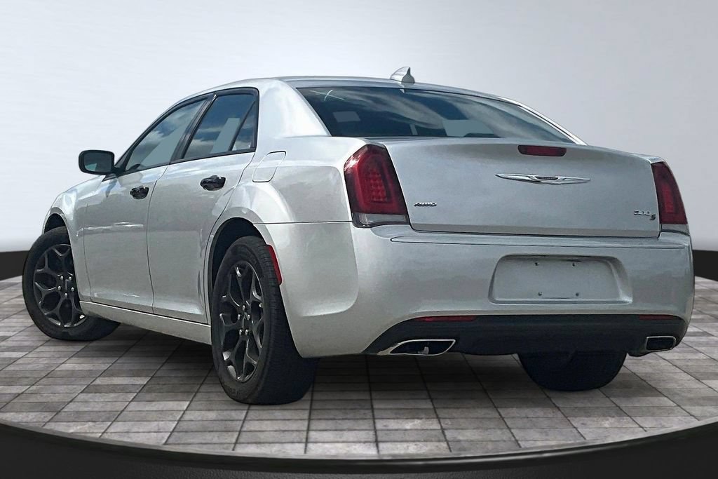 Used 2020 Chrysler 300 S AWD/4WD image 4