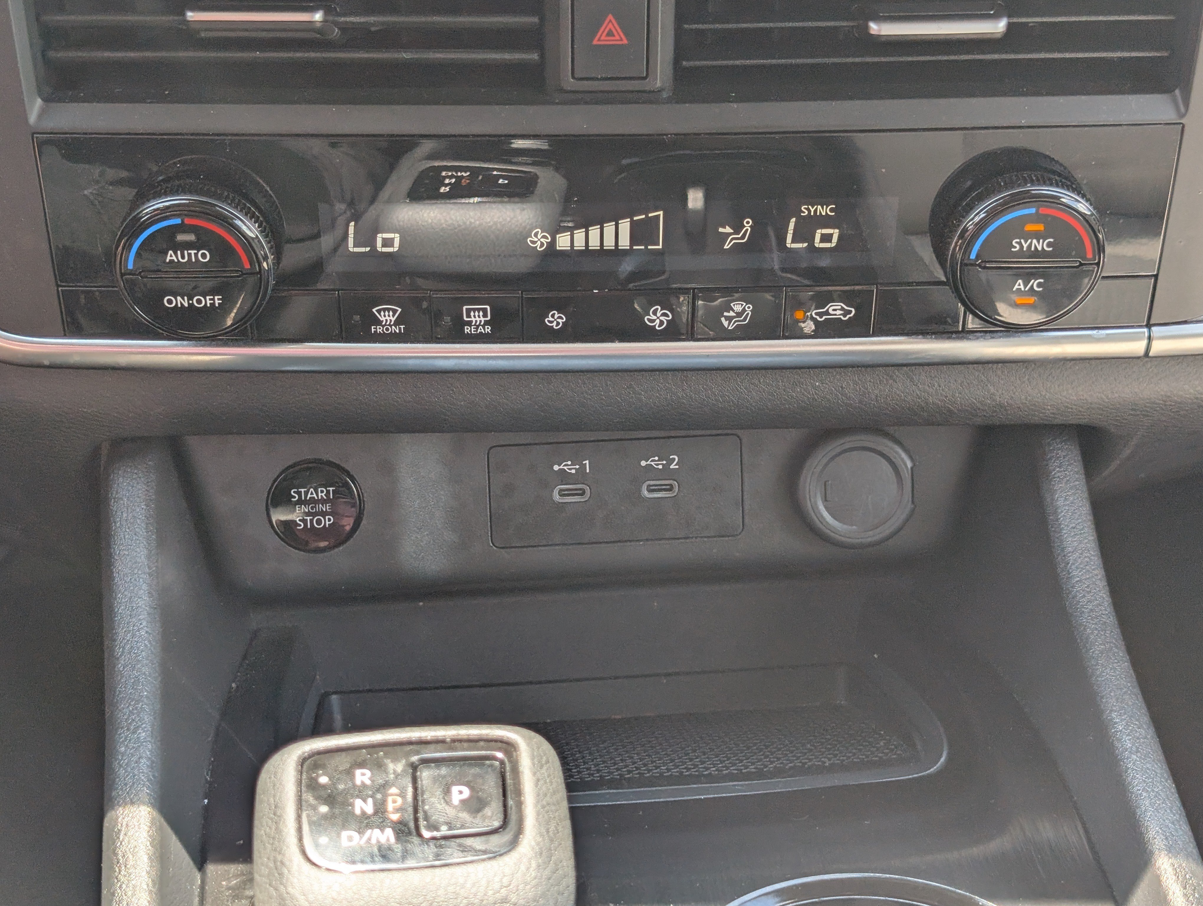 Used 2025 Nissan Rogue SV FWD image 23