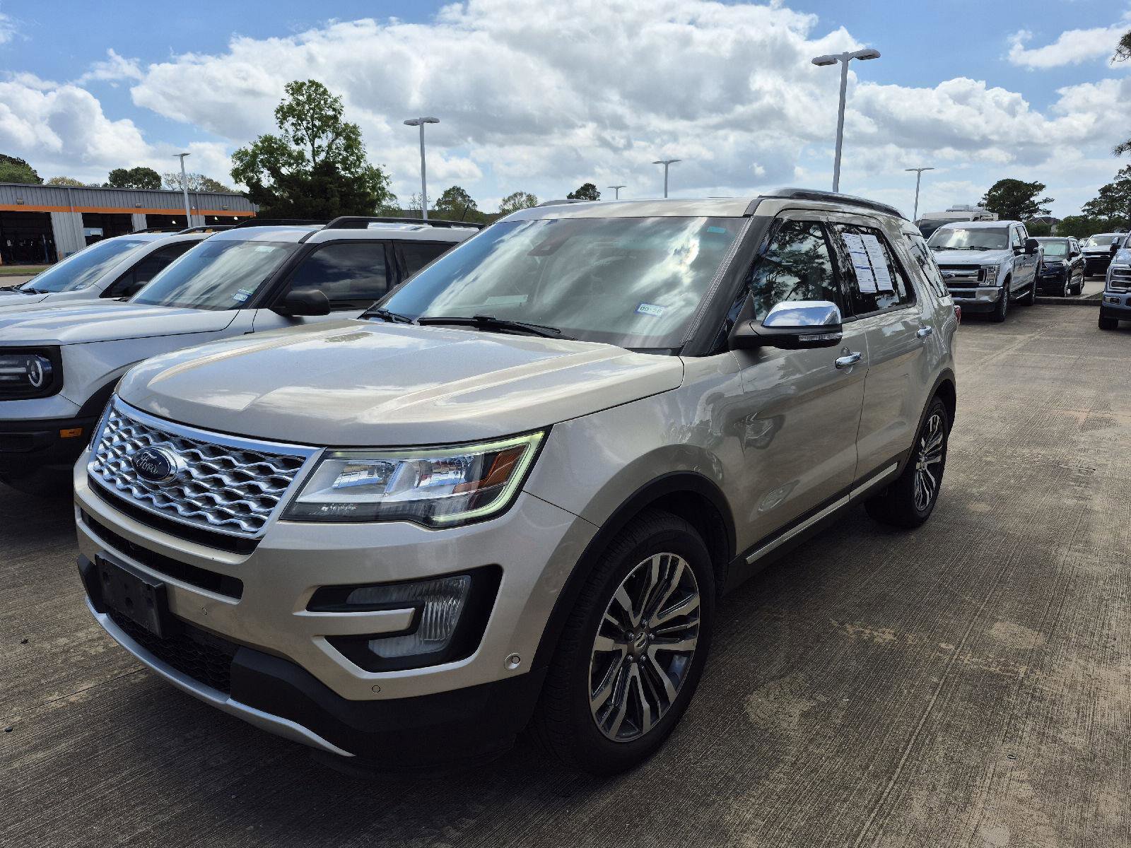 Certified 2017 Ford Explorer Platinum image 1