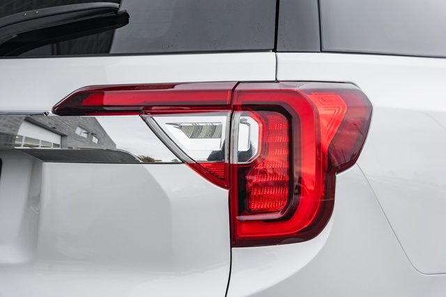 Used 2020 GMC Acadia Denali w/ Technology Package image 8